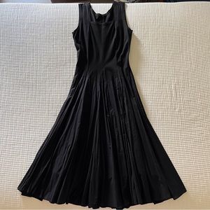 Full skirt black dress. Size Medium.